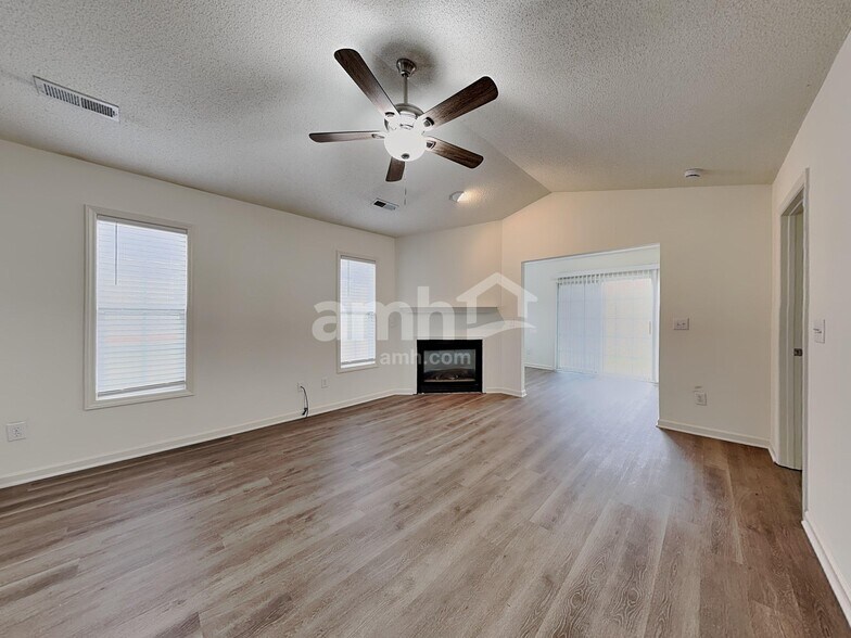 Building Photo - 149 Charlotte Ct