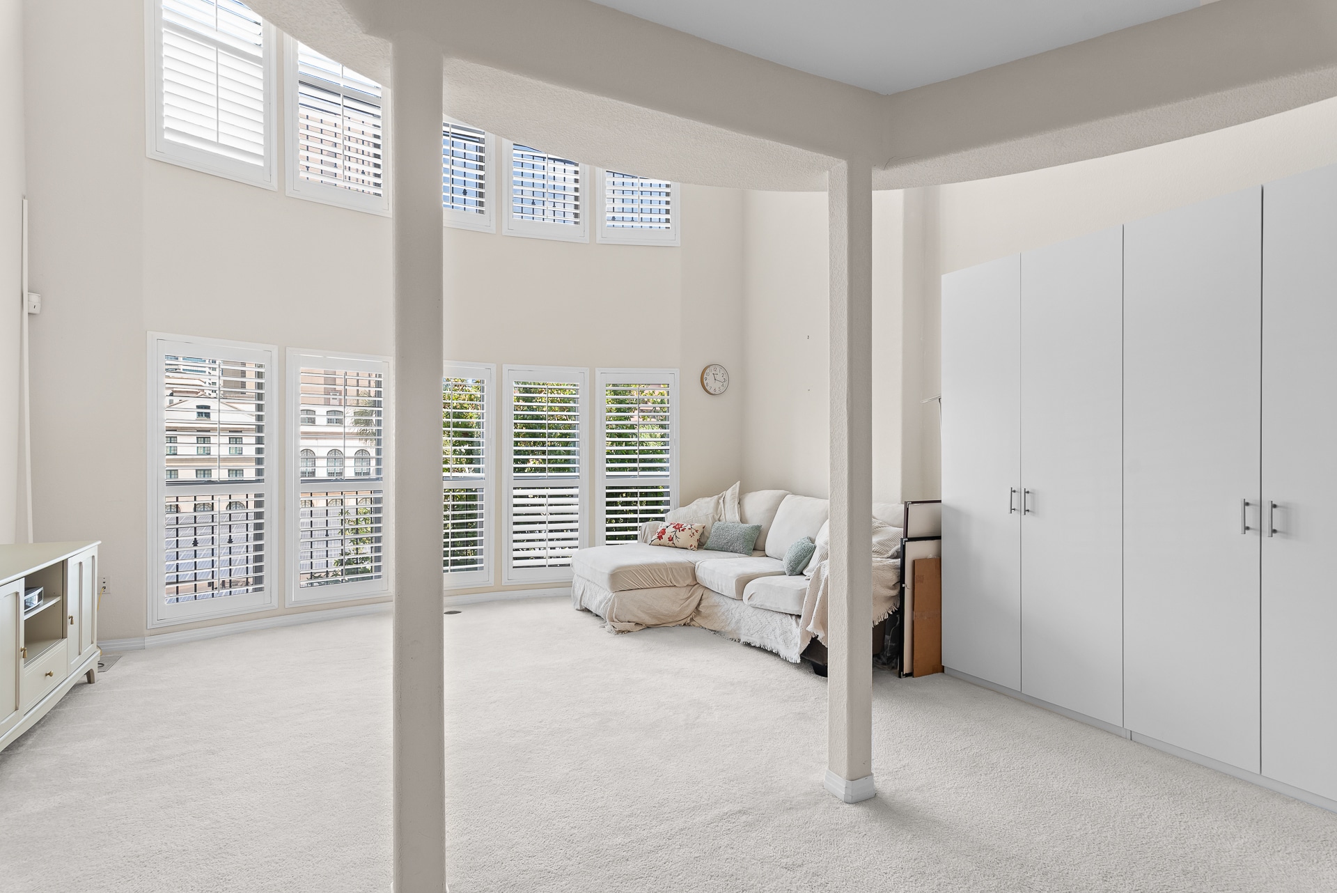 High Ceilings in Livingroom - 301 W G St