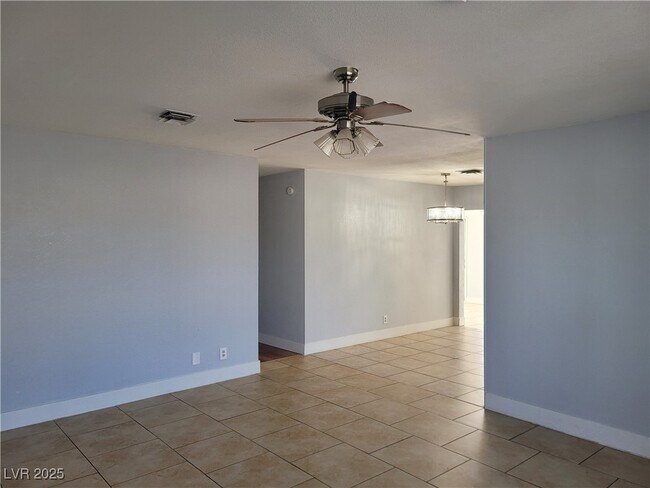 Building Photo - 1700 N Timber Ln