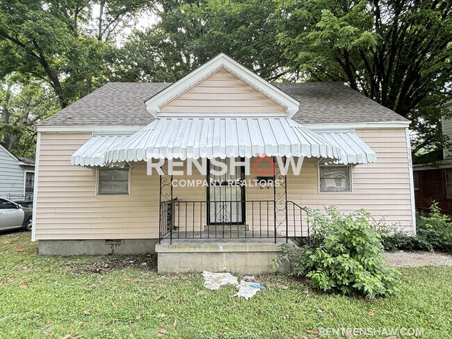 Building Photo - 1580 Hugenot St