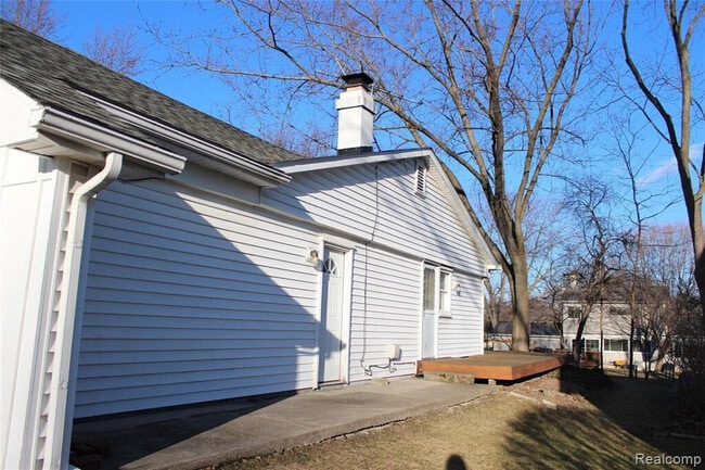 Building Photo - 22734 Chestnut Tree