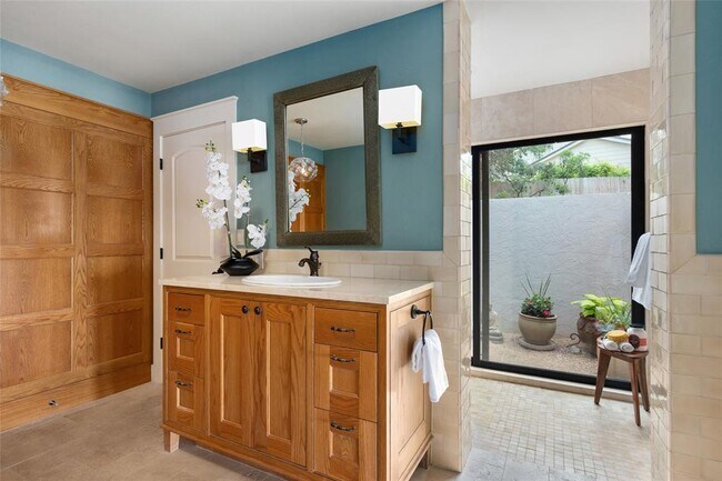 Building Photo - 15911 Booth Cir