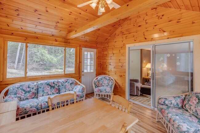 Building Photo - 43 Beachwood Rd