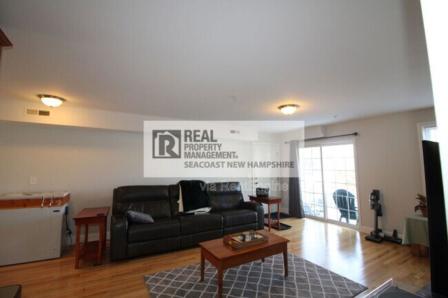 Building Photo - 20 Hanson St