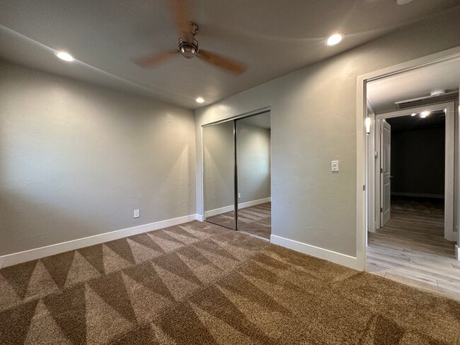 Building Photo - Beautifully Updated Condo in Citrus Heights!
