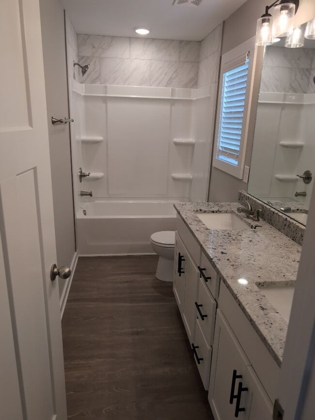 Building Photo - 338 Honeycomb Ct
