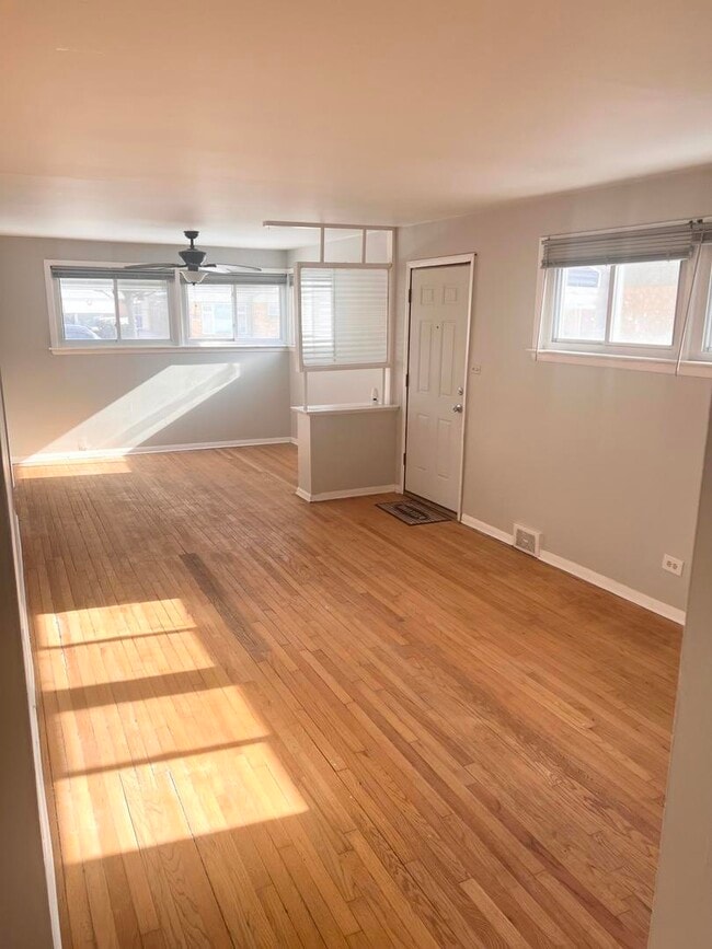 Building Photo - 12854 S Sangamon St