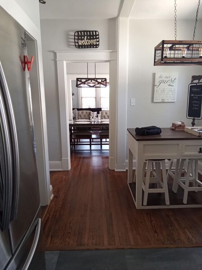 Building Photo - Fully Furnished Home Just Minutes From LU