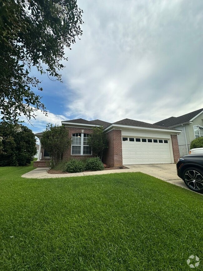 Building Photo - Gorgeous 3 Bedroom 2 Bath home in Piney Z ...