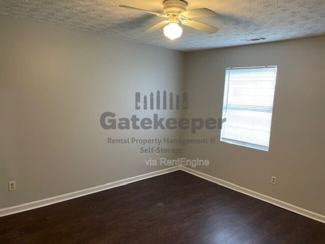 Building Photo - 2871 Old S Dr