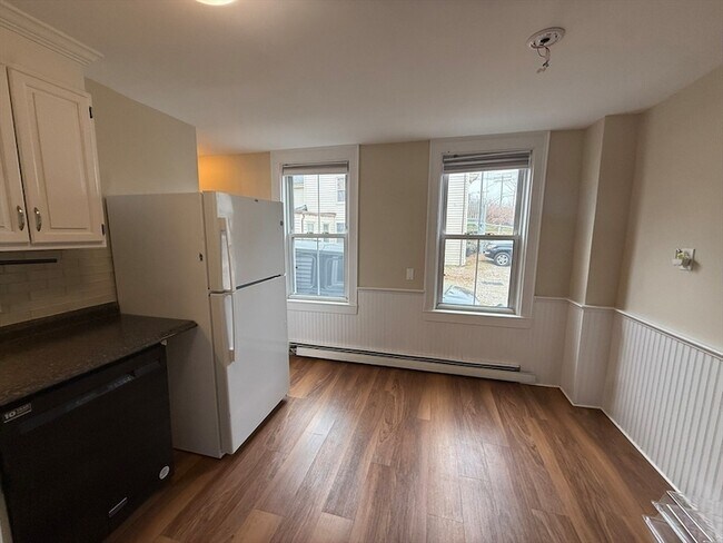 Building Photo - 1 Stafford St