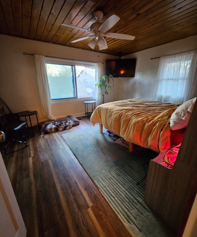 Building Photo - 20 3rd St