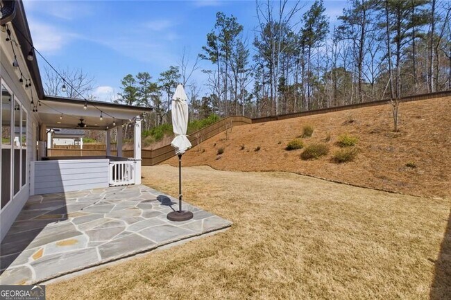 Building Photo - 2044 Garvin Rd