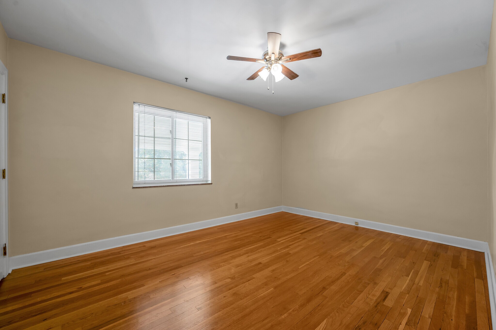 Building Photo - 1149 Cooper Dr