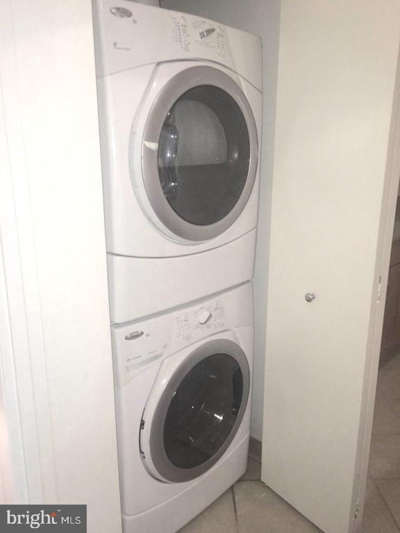 Building Photo - 1140 23rd St NW