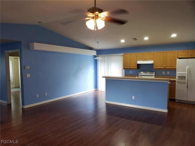 Building Photo - 5342 Bristo St