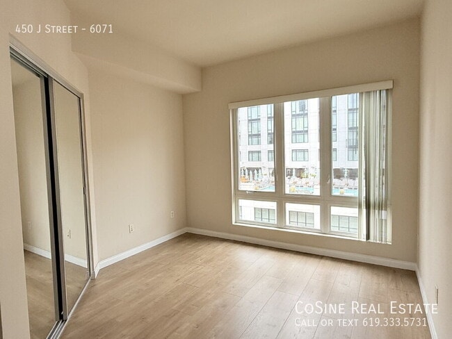 Building Photo - 450 J St