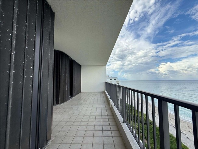 Building Photo - 800 Ocean Dr