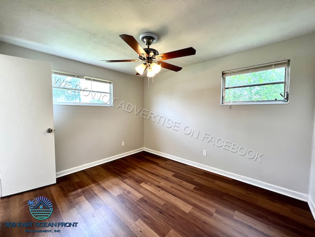 Building Photo - Gorgeous 3 bedroom / 1.5 bathroom home ready for rent in Orange Park.