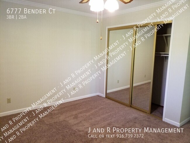 Building Photo - 6777 Bender Ct