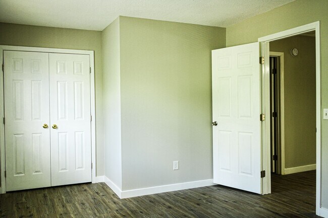 Building Photo - 1422 Stratton Pl Dr