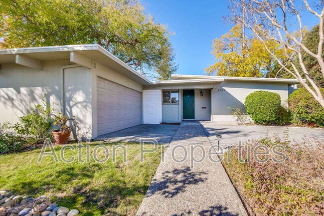 Building Photo - 3733 Carlson Cir