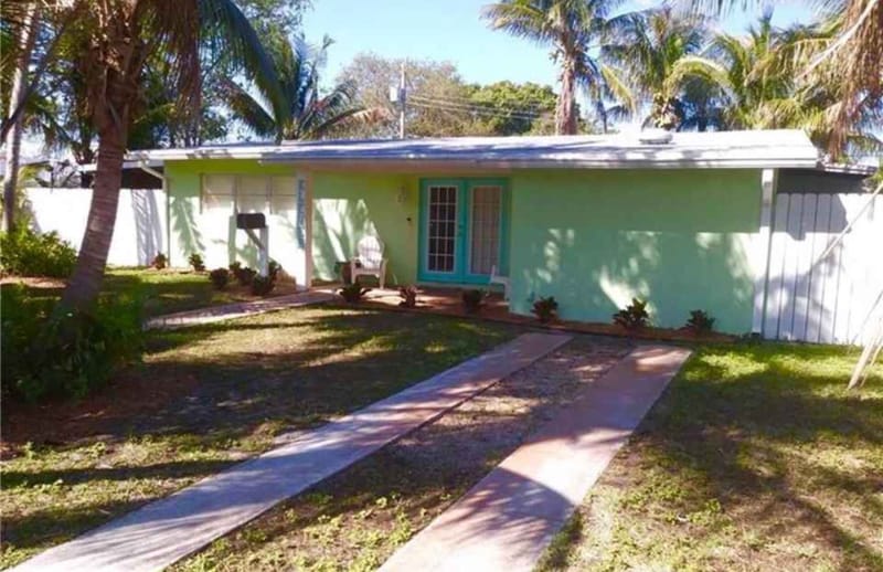 Building Photo - 11 NE 17th Ave