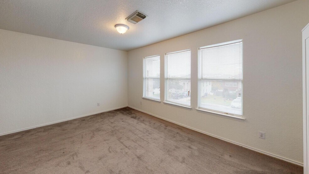 Building Photo - 14711 Mountainside Ridge