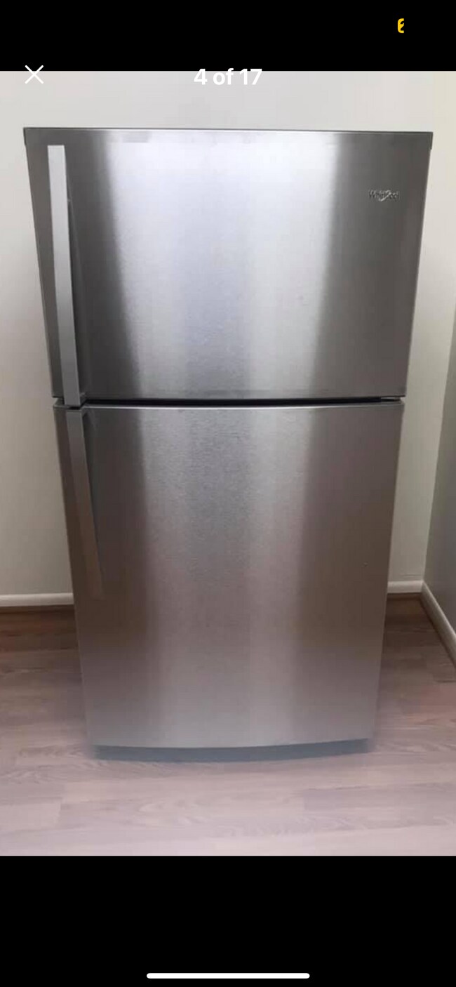 Building Photo - 400 Glendale Rd