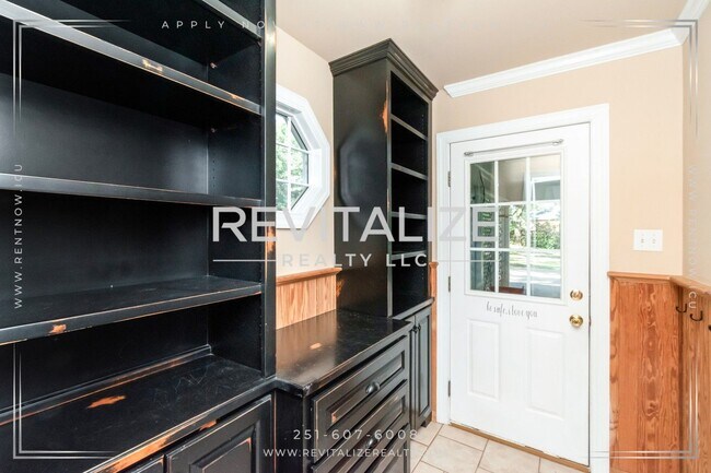 Building Photo - 2949 Cloverland Ct