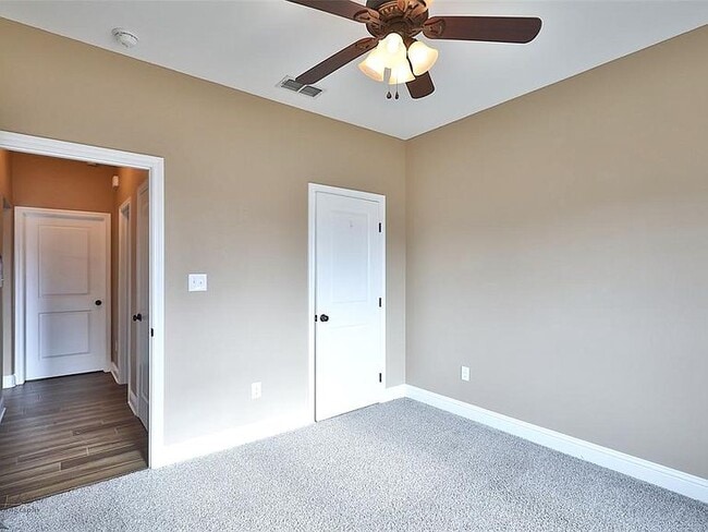 Building Photo - 7420 Tuscany Dr