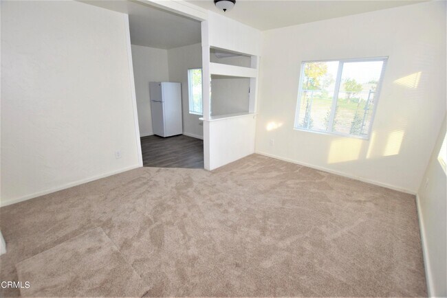 Building Photo - 10745 Ternez Dr