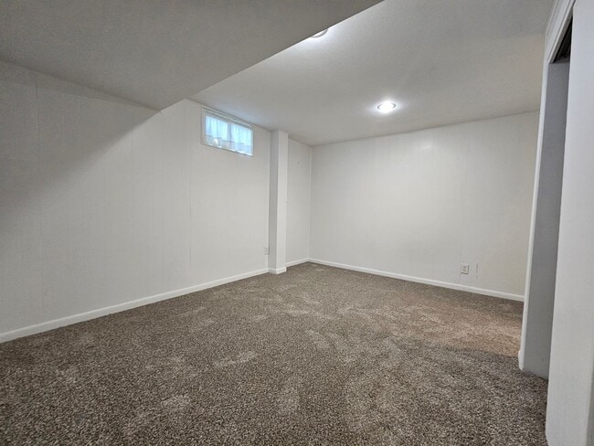 Building Photo - 8491 W 7th Ave