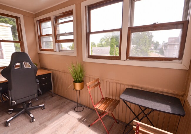 Building Photo - 148 Ohio Ave