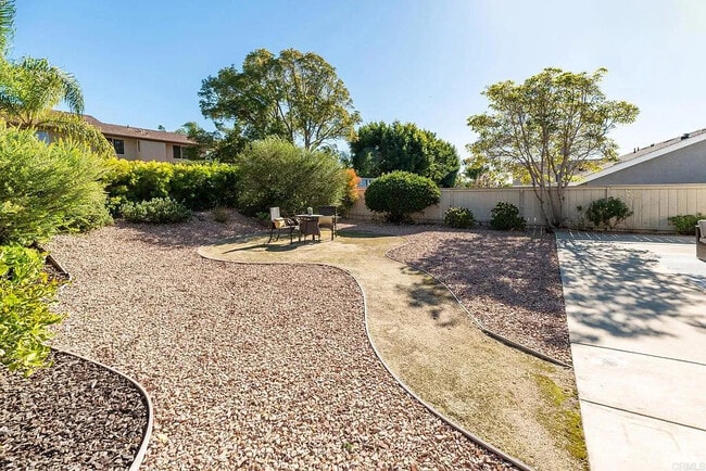 Building Photo - 2725 Glasgow Dr