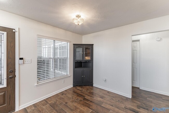 Building Photo - 171 Waters Edge Ln