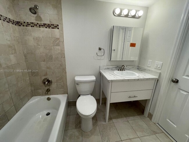 Building Photo - 7915 Camino Real