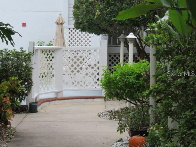 Building Photo - 6304 Pointe W Blvd W