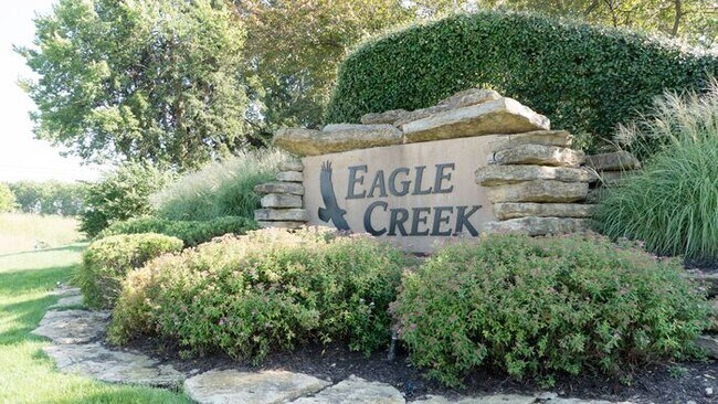 Primary Photo - Fall in love with Eagle Creek Townhomes in...
