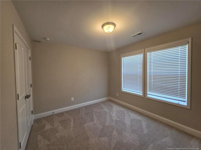 Building Photo - 3221 Carnoustie Ct