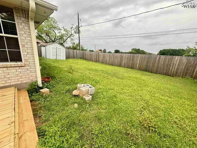 Building Photo - 5207 Northview Dr