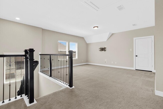 Building Photo - 18303 Bluebird Br Ln