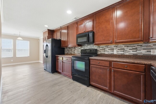 Building Photo - 113 Pitts Griffin Drive