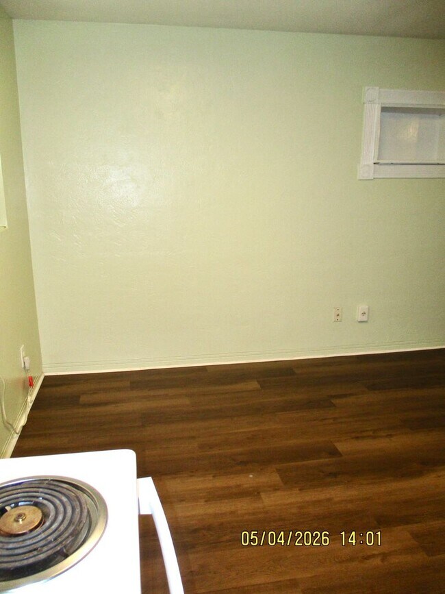Building Photo - Charming 3 bedroom 1 bathroom Daytona Beach