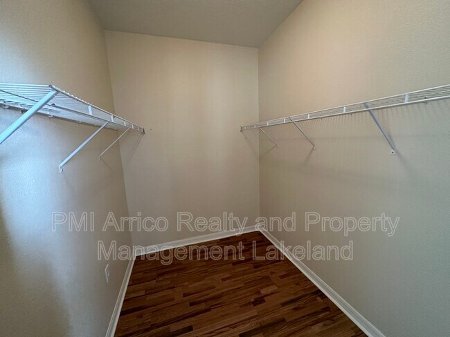 Building Photo - 1003 Krenson Woods Rd