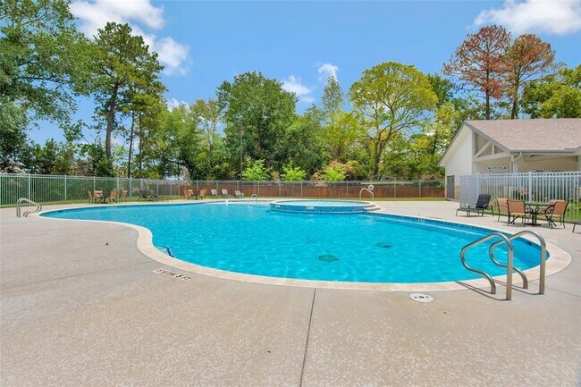 Building Photo - 13119 Everpine Trl