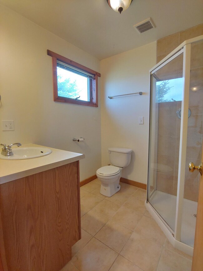 Building Photo - 8890 Cusker Ln