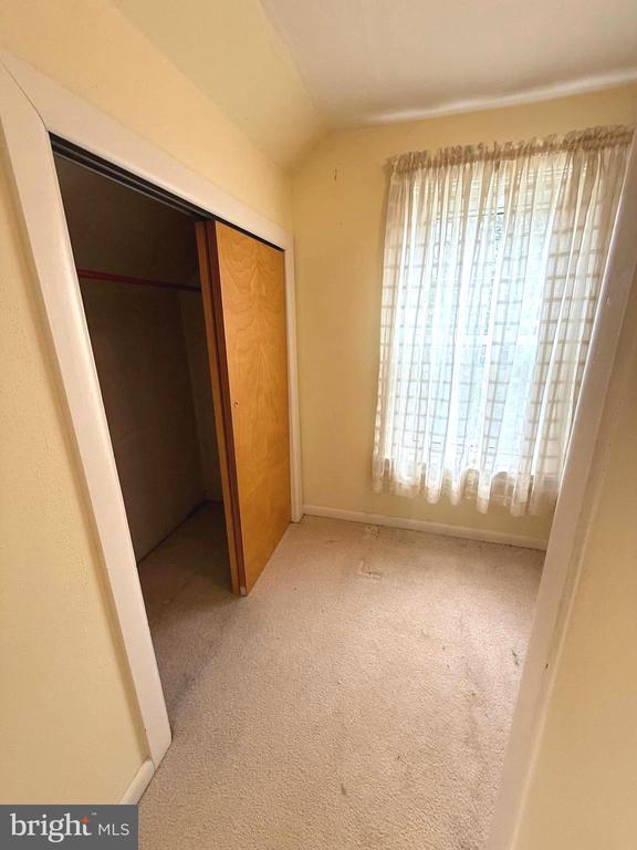 Building Photo - 4324 Valley Rd