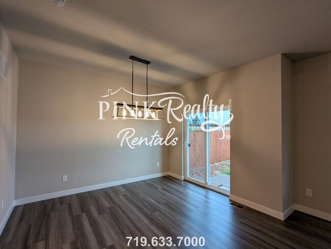 Building Photo - 6259 Godwit Ln