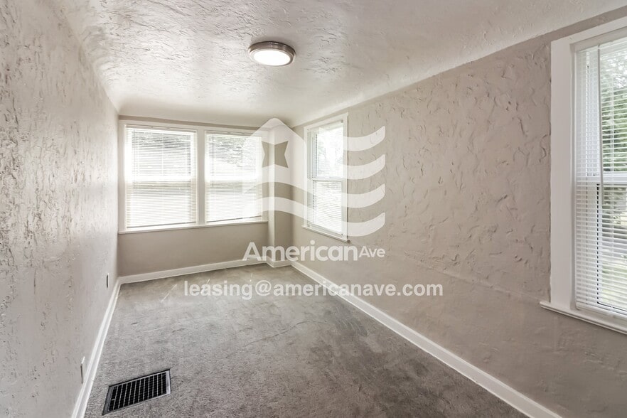 Building Photo - 6703 Harris Ave